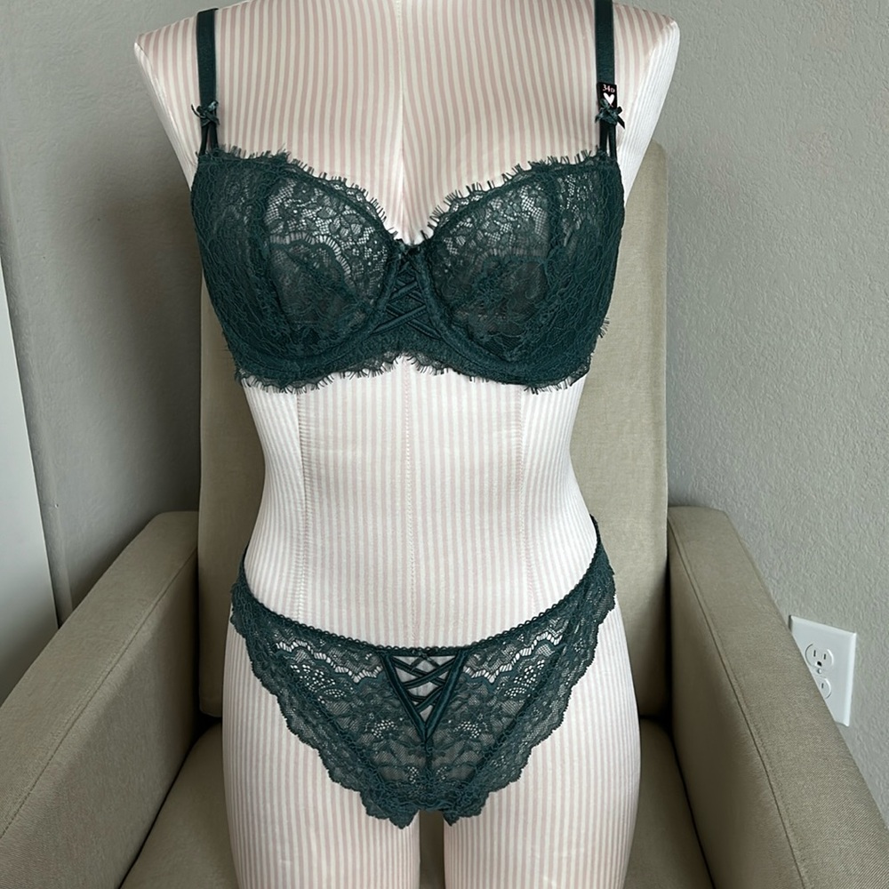 1day Sale! VS Dream Angels push up without padding bra and panty